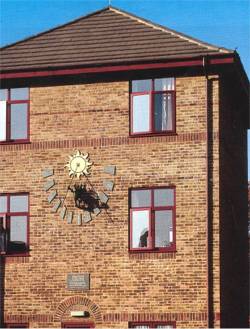 The Sue MacDonald Memorial dial near Darwin College, University of Kent at Canterbury